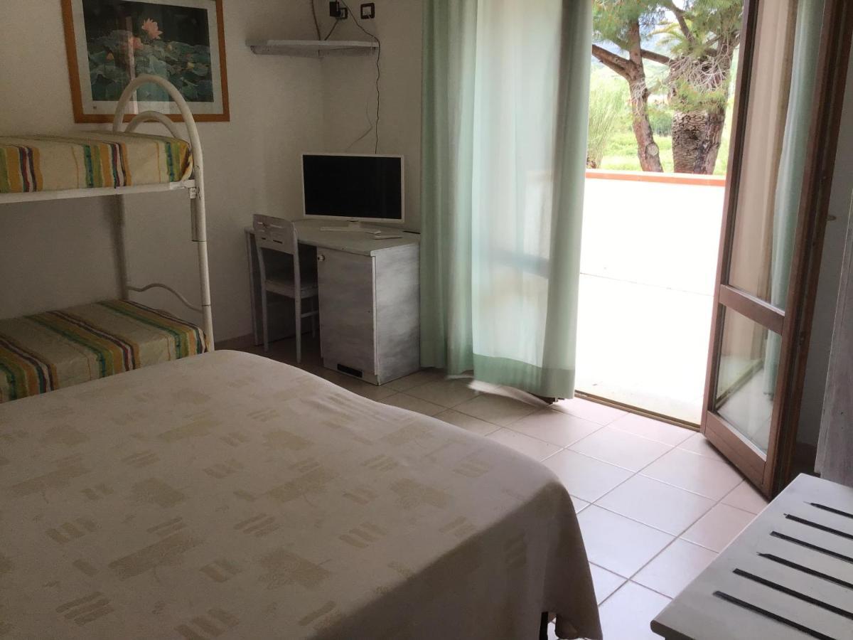 Hotel Villa Cristina Marina di Campo Εξωτερικό φωτογραφία